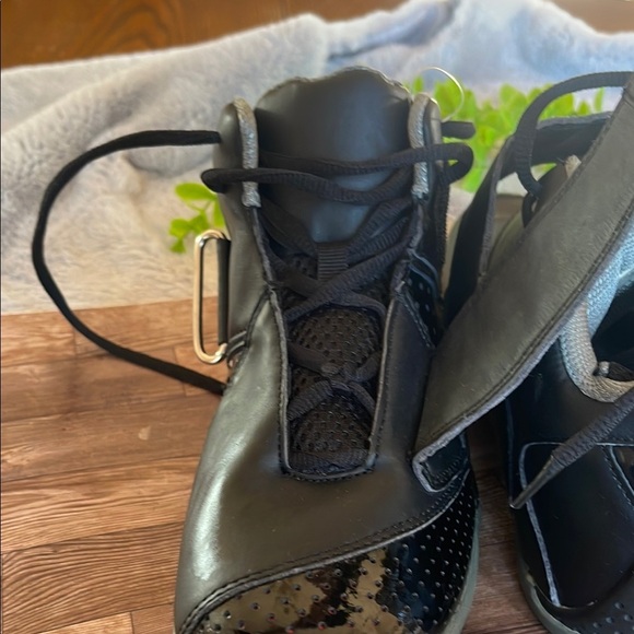 Black and Gray Athletic Shoes with Velcro Strap and Sturdy Sole - Picture 5 of 8